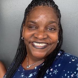 Meet your Posher, Paulette denise